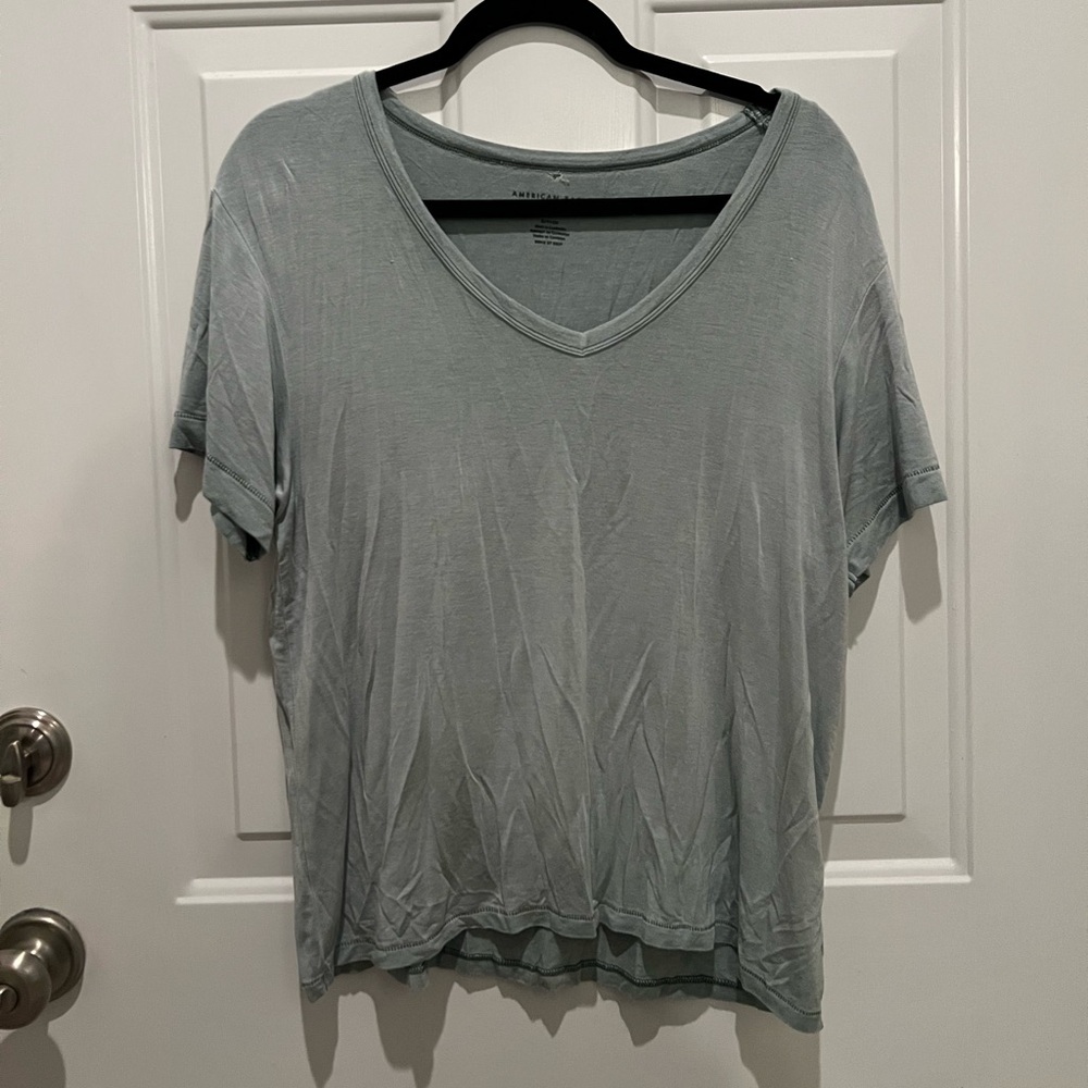 Green American Eagle shirt
Women’s S